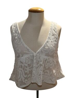 SALTWATER LUXE “stay golden” cream lace cropped v-neck peplum top - size small